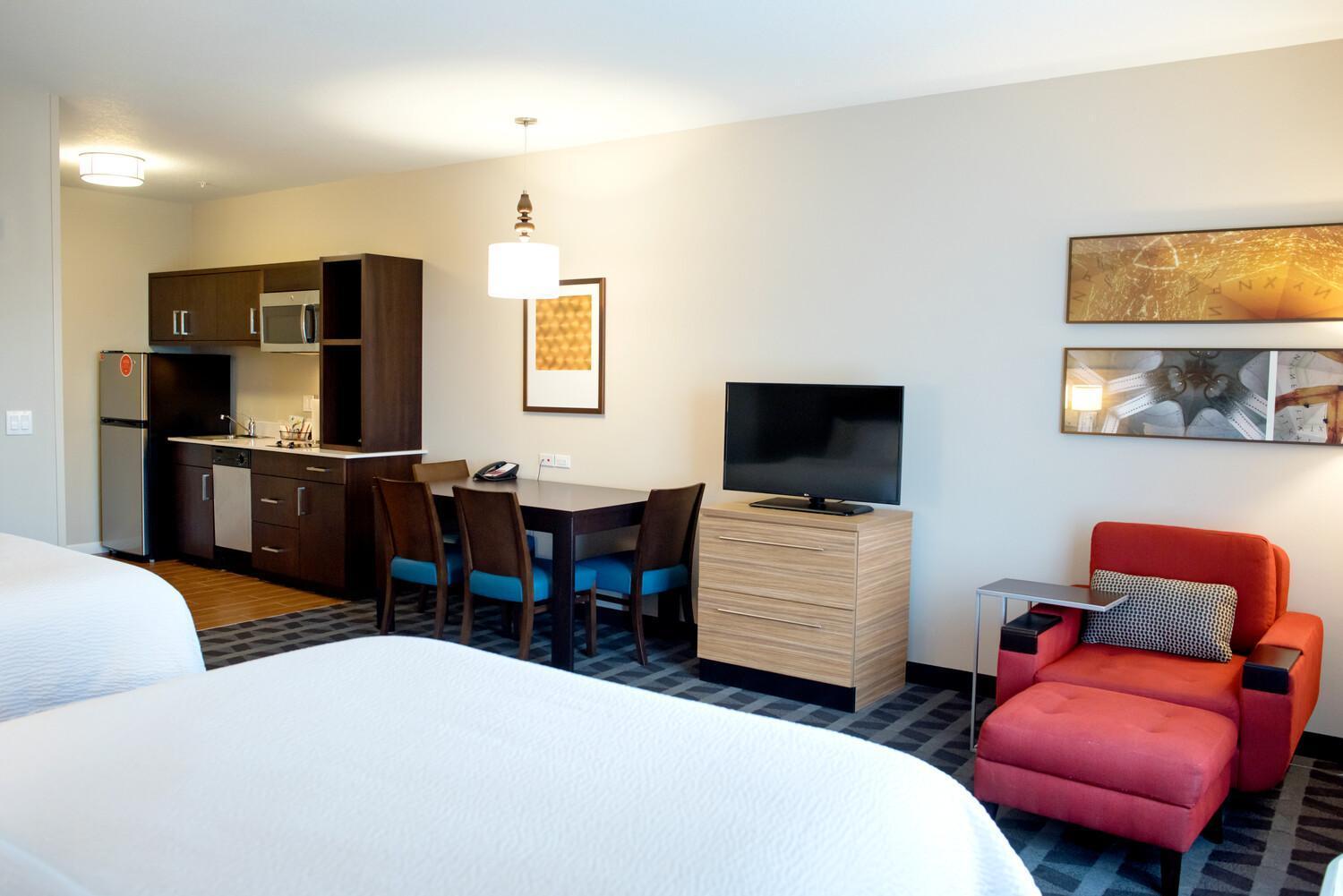 Towneplace Suites By Marriott Еймс Екстериор снимка